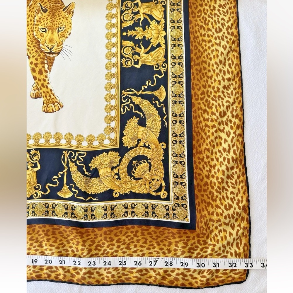 Vintage Atelier Versace Leopard Print Barocco Baroque Black & Gold Silk Scarf - Picture 11 of 15